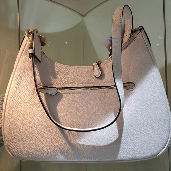 New! ☪️ Teri Hobo Bag in Gold/Chalk (Only 1 Left!) - Picture 10 of 13